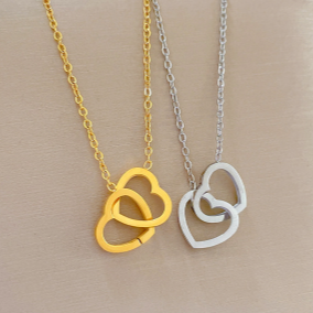 Collar Plateado Corazones Enlazados Acero Inox  1W5