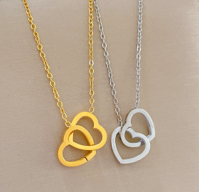 Collar Dorado Corazones Enlazados Acero Inoxidable 4E3