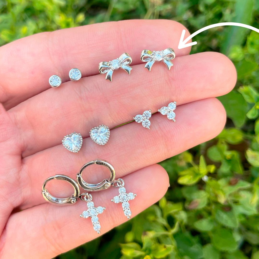 Aretes Plateados Moño Chapa De Oro  AZ434