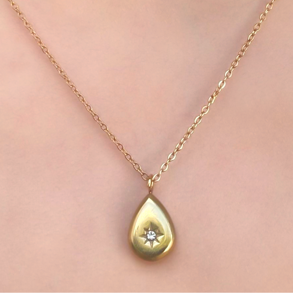 Collar Dorado Gota con Zirconia Acero Inoxidable 1w2