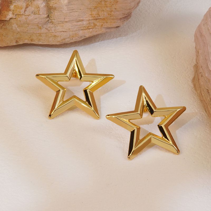 Aretes Dorados Estrella Acero Inoxidable  3A6