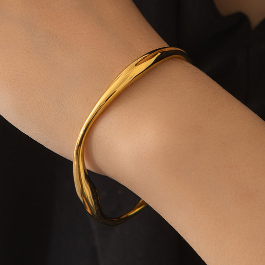 Pulsera Irregular Dorada Acero Inoxidable 2K6