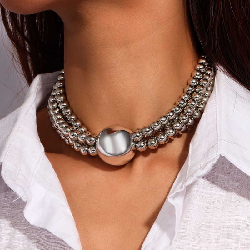 Collar Gargantilla Bolas y Bolitas Plateadas  1AA1