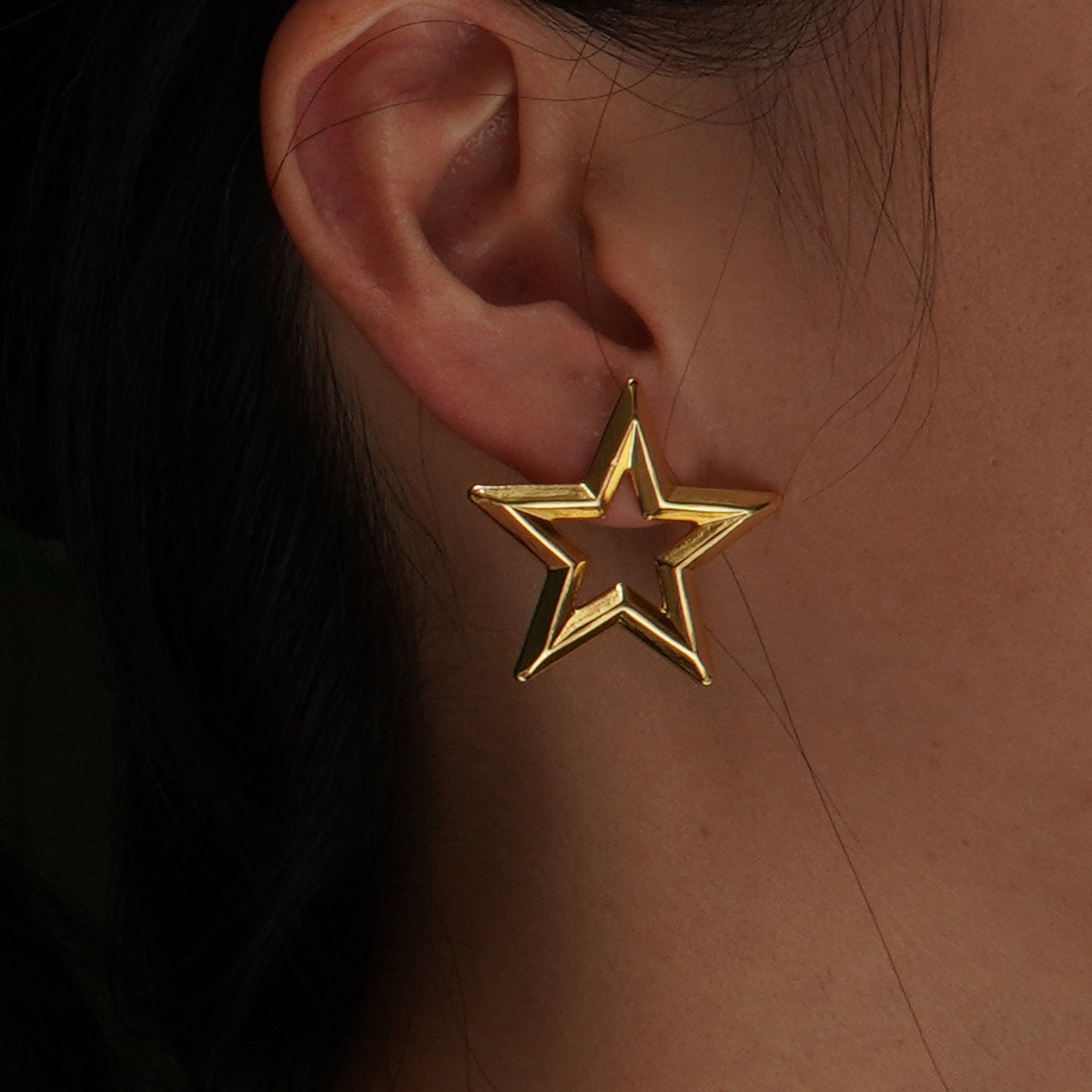 Aretes Dorados Estrella Acero Inoxidable  3A6