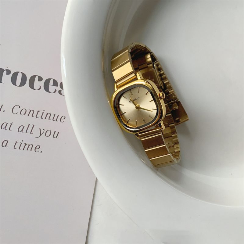 Reloj Dorado Cuadrado 3H4