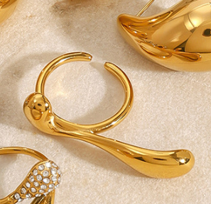 Anillo Gota Larga Dorada Acero Inoxidable R9