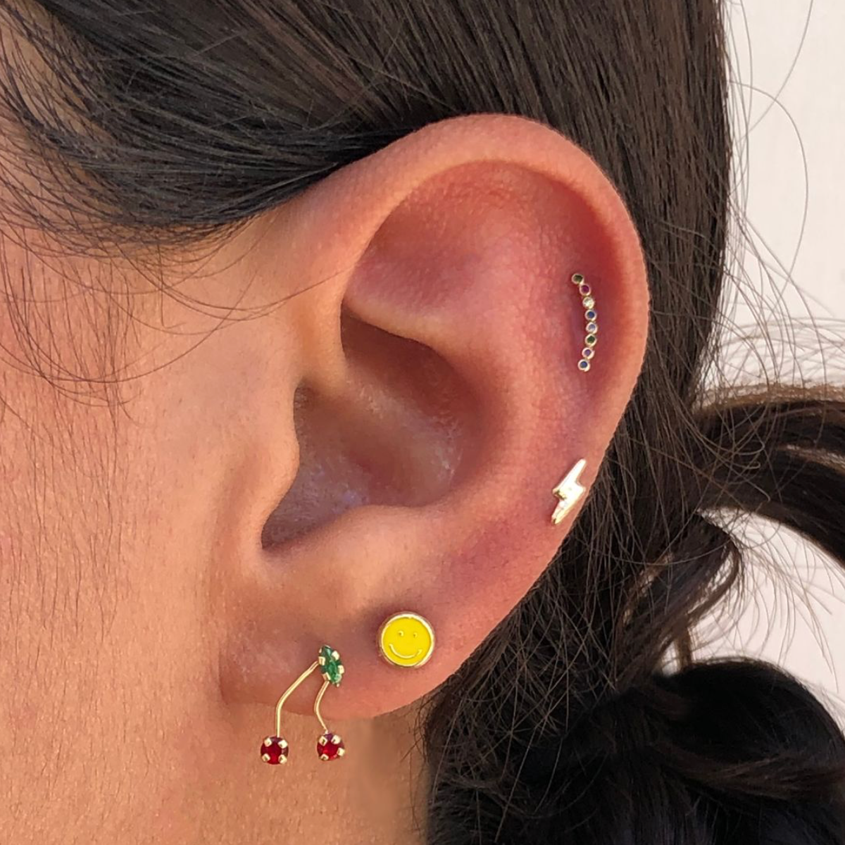 Broqueles Cereza Oro 10K Az403