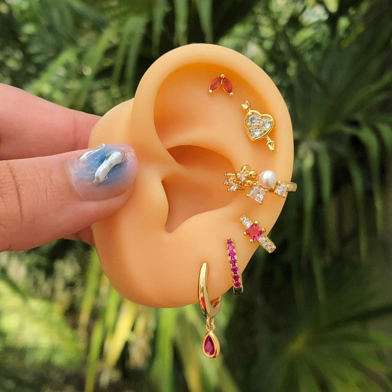 Aretes Corazón Rosa Chapa de Oro Az102