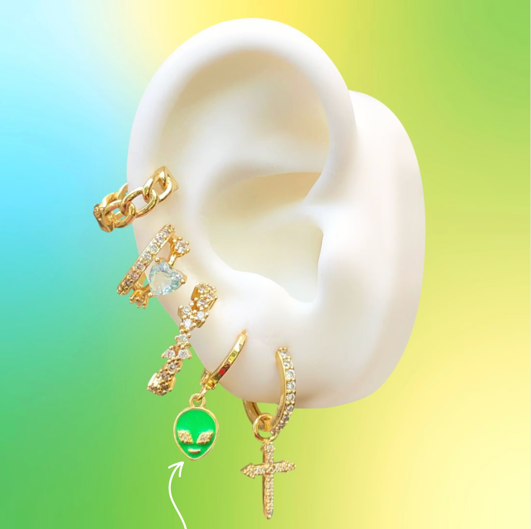 Aretes Alien Chapa de Oro Az225