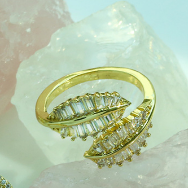 Anillo Ajustable Hojas Chapa de Oro C613