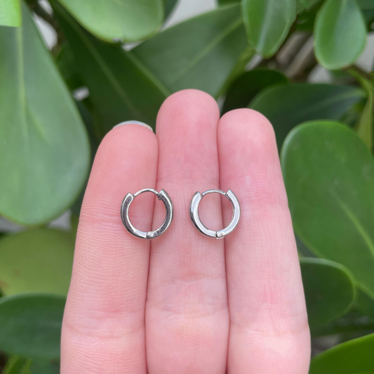 Aretes Arracada Plateada Chapa de Oro LU