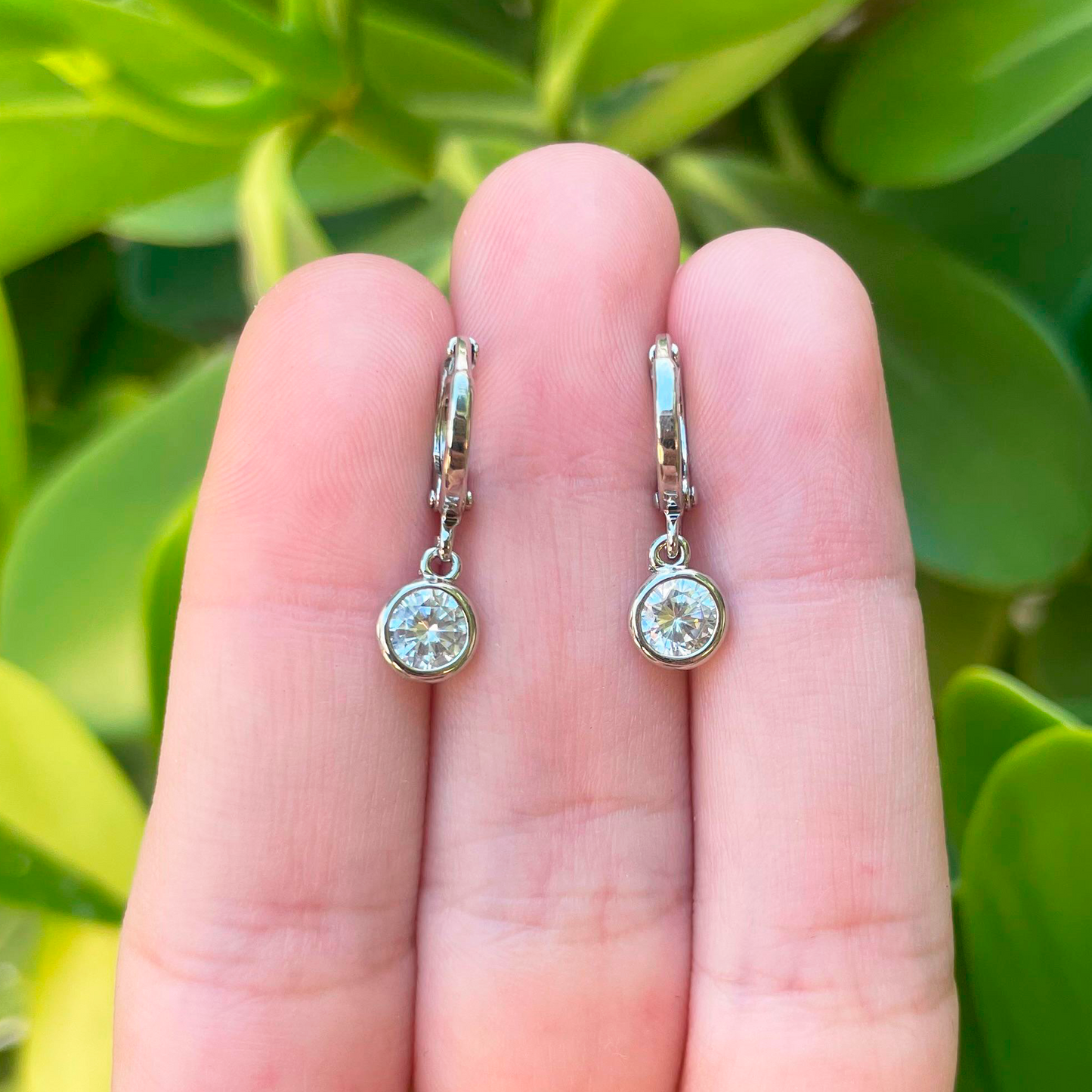 Aretes Arracada Plateada Zirconia Blanca Chapa de Oro Az199