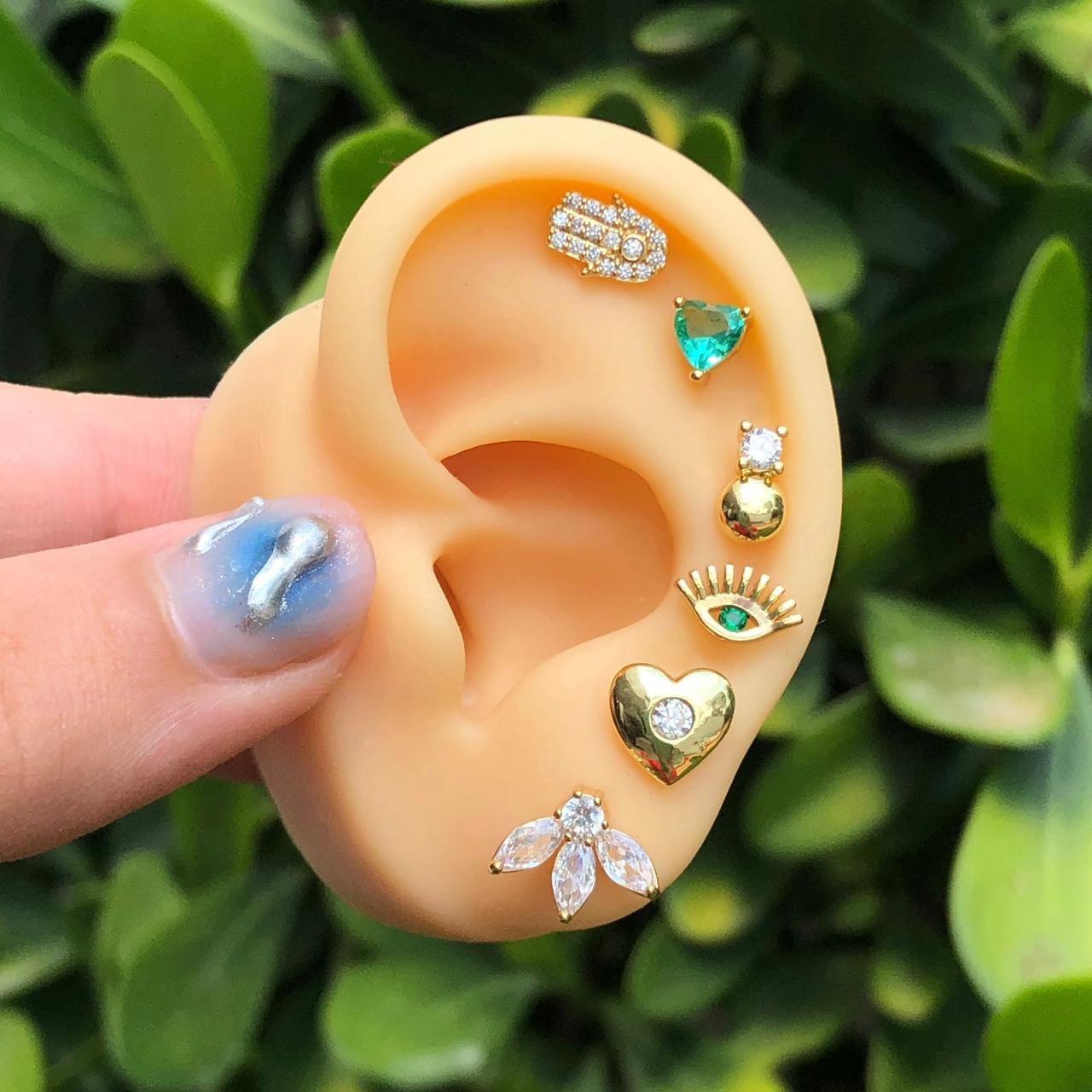 Aretes Corazón Chapa de Oro Az150