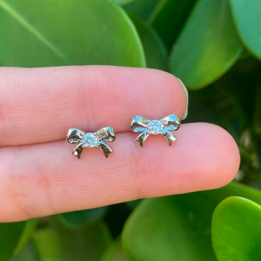 Aretes Plateados Moño Chapa De Oro  AZ434