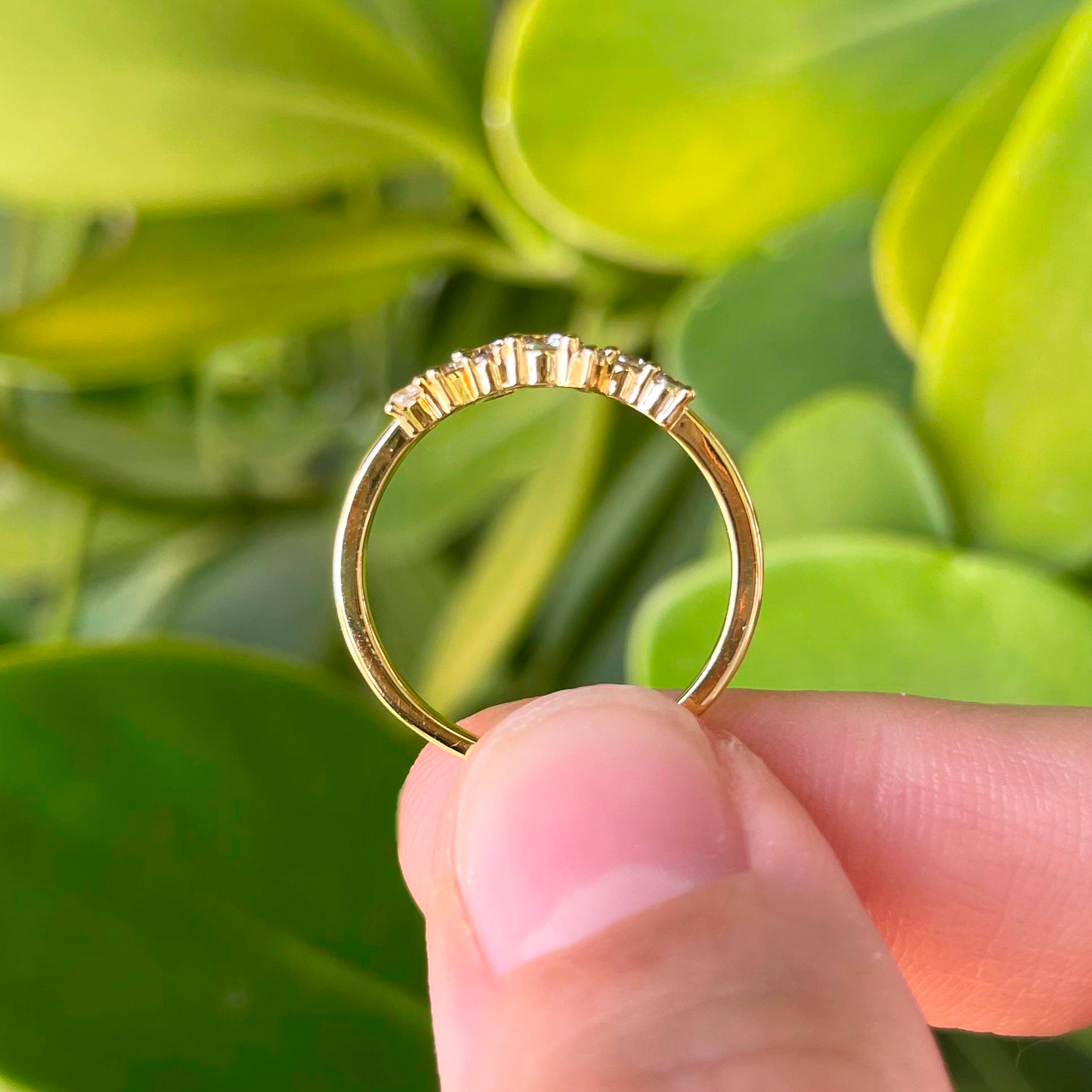 Anillo Dorado con Zirconias Chapa de Oro