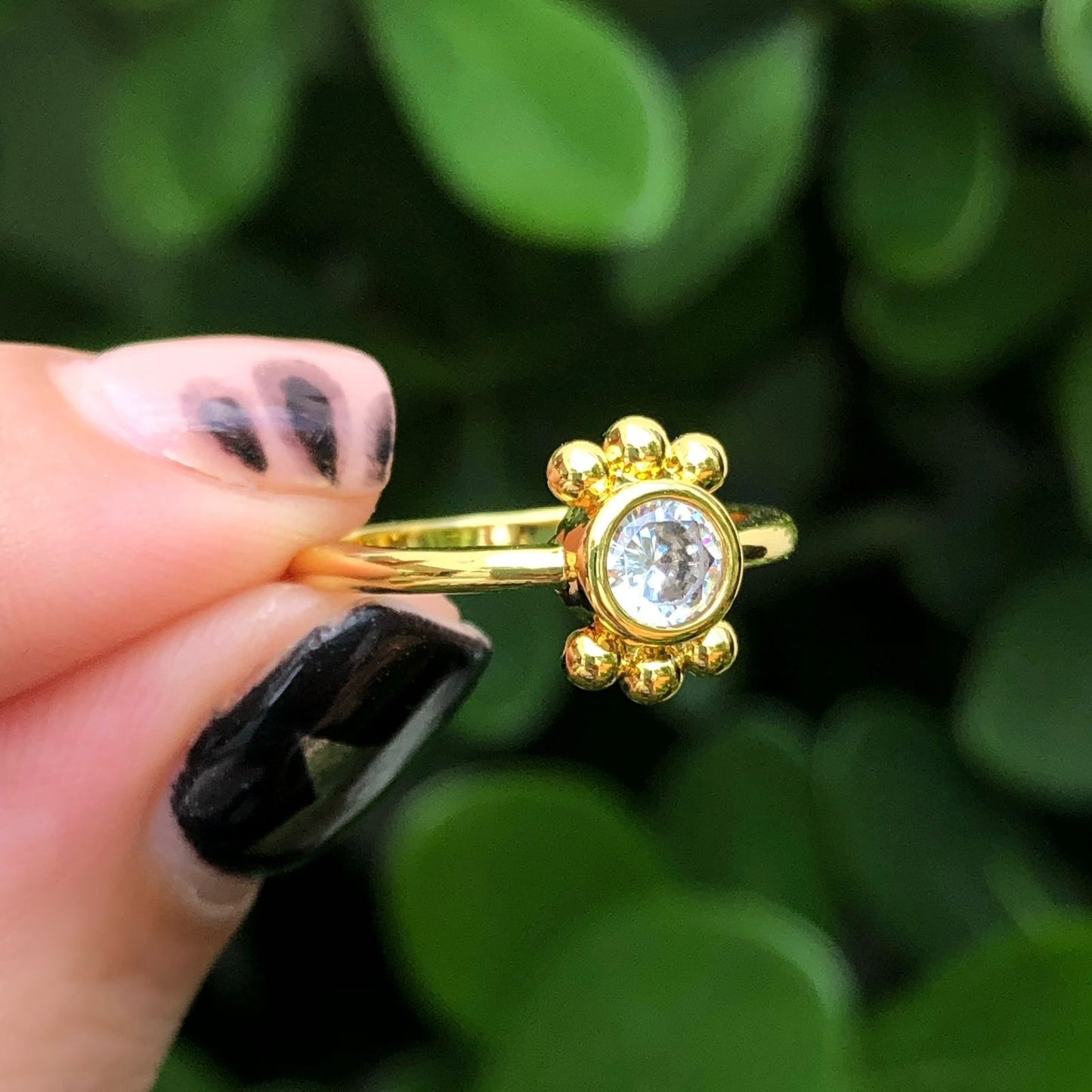 Anillo Zirconias Talla 6 Chapa de Oro Az275
