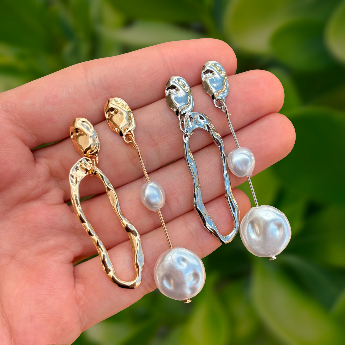 Aretes Plateados de Concha Irregular 3D3