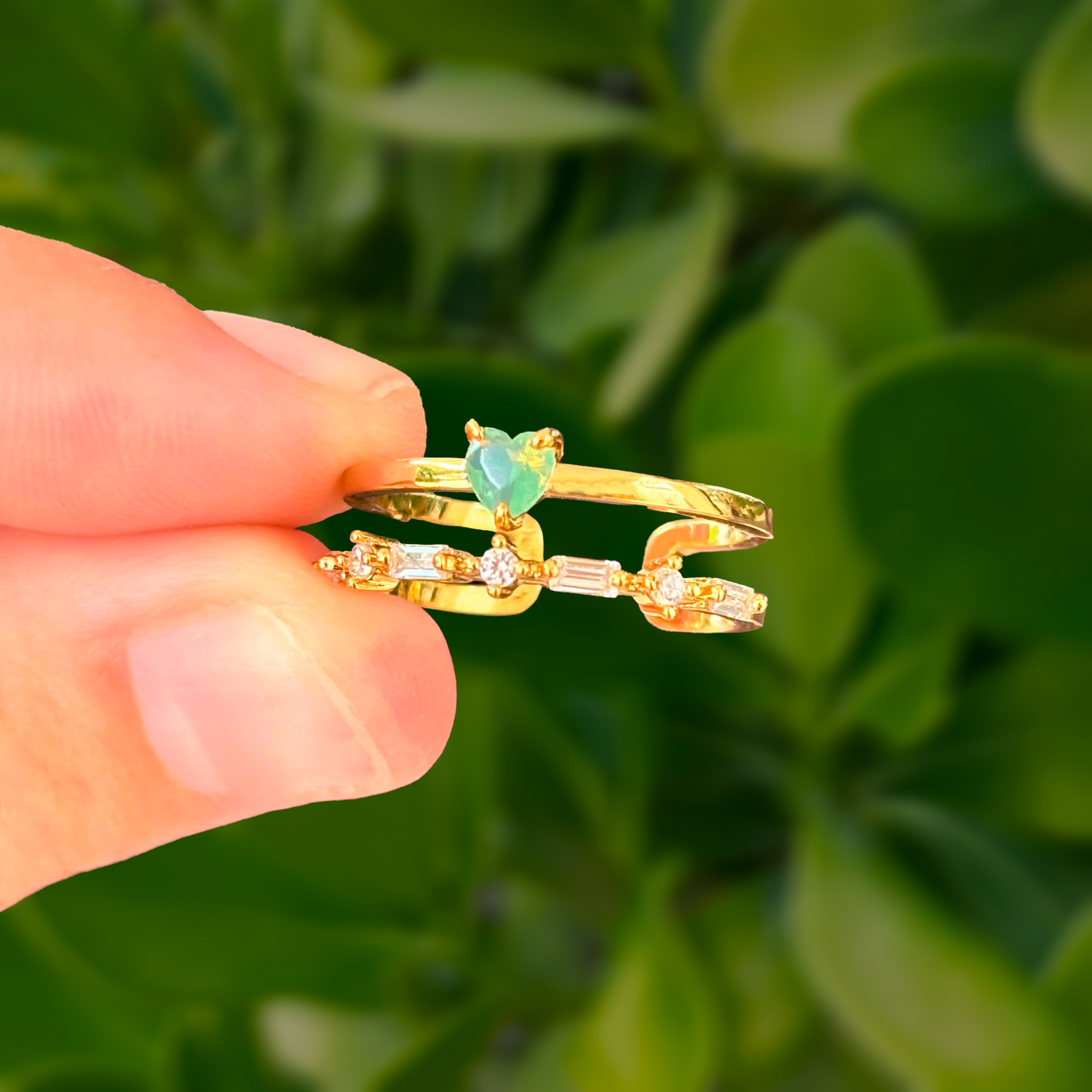 Anillo Dorado Doble Corazón Verde Chapa de Oro C624