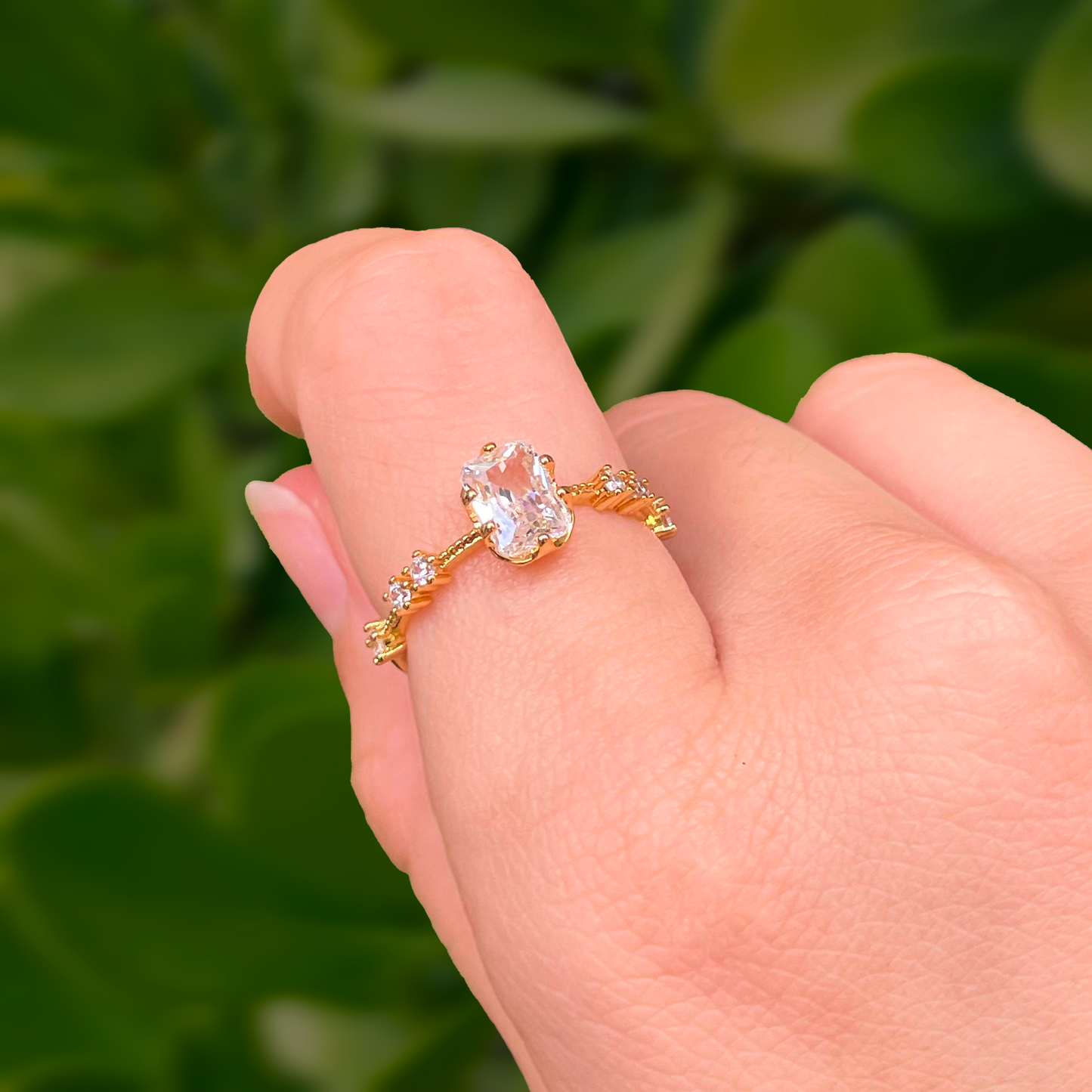 Anillo Zirconia Blanca Chapa de Oro Ajustable C638