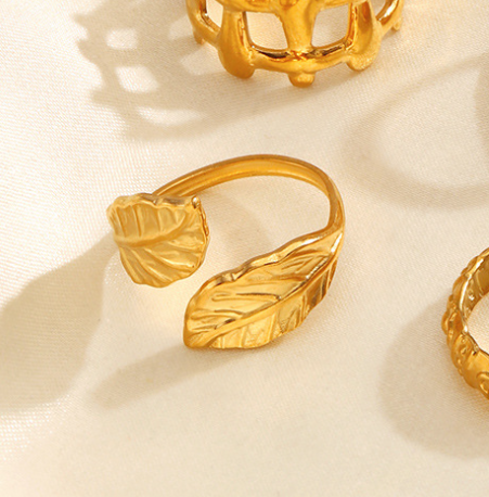 Anillo Hojas Doradas Acero Inoxidable 1K2