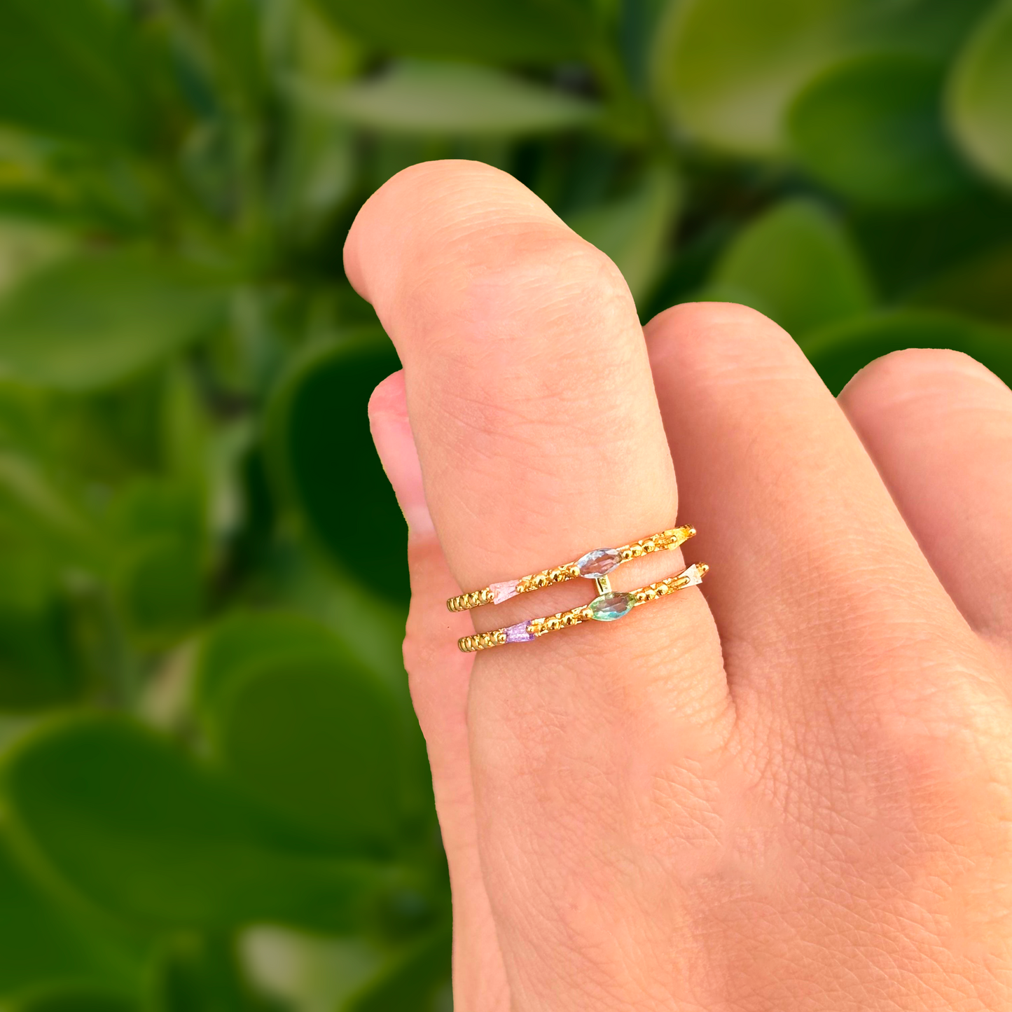 Anillo Doble Zirconias Ajustable Chapa de Oro C642