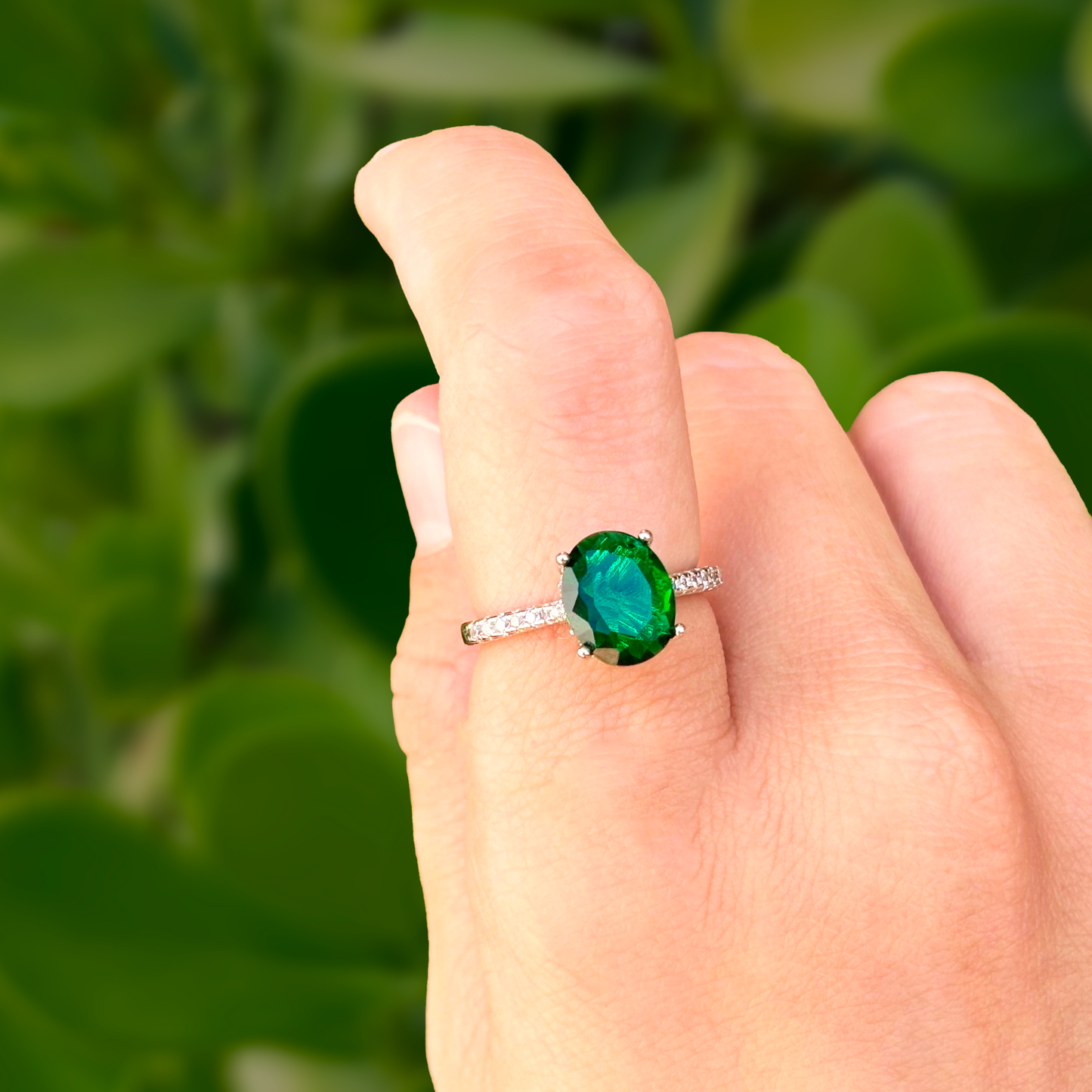 Anillo Plateado Zirconia Verde Chapa de Oro