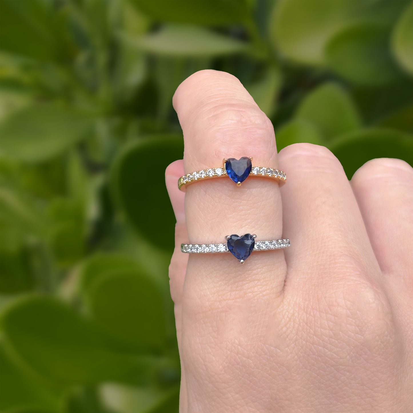 Anillo Corazón Zirconia Azul Ajustable Chapa de Oro