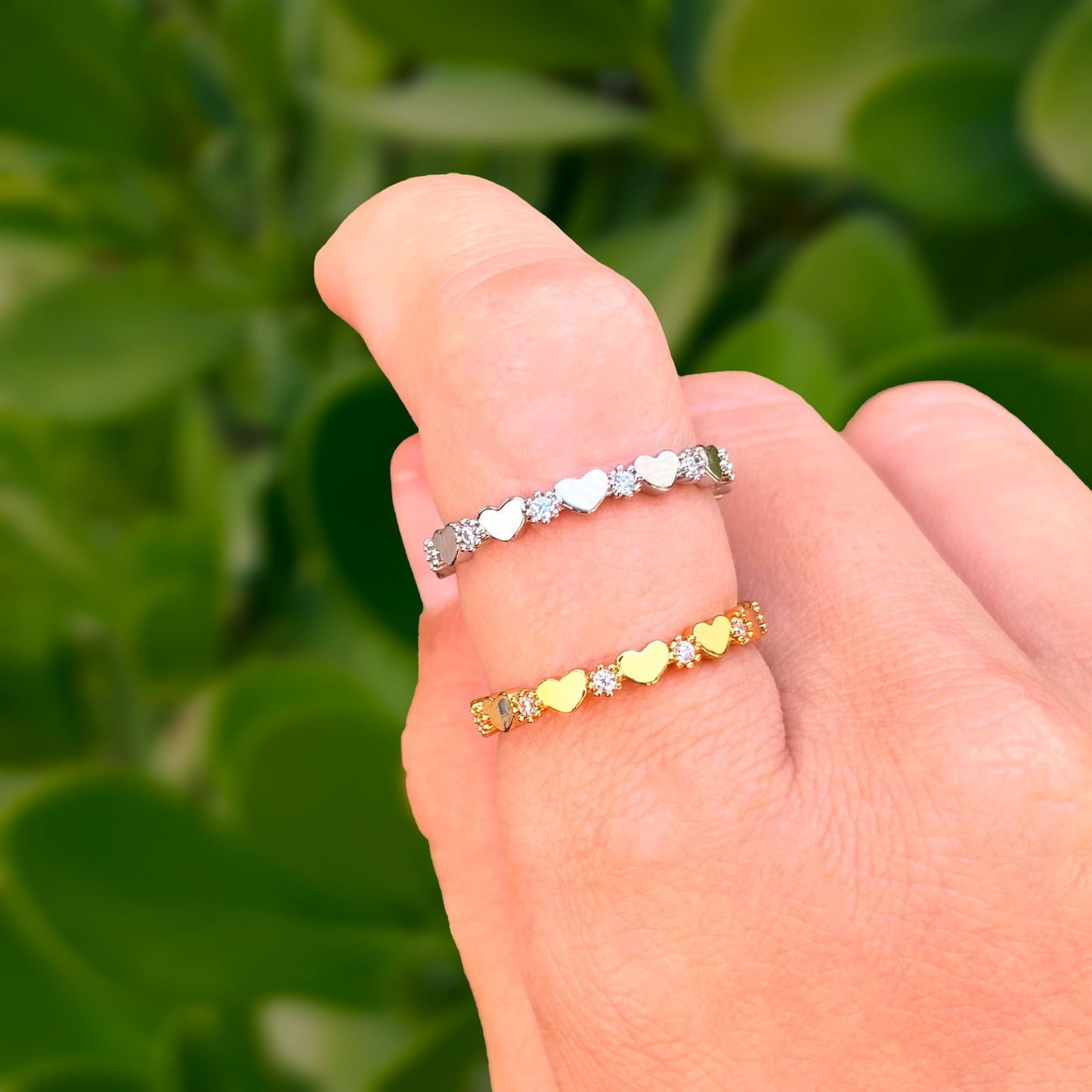 Anillo Corazones Mini con Zirconias Ajustable Chapa de Oro