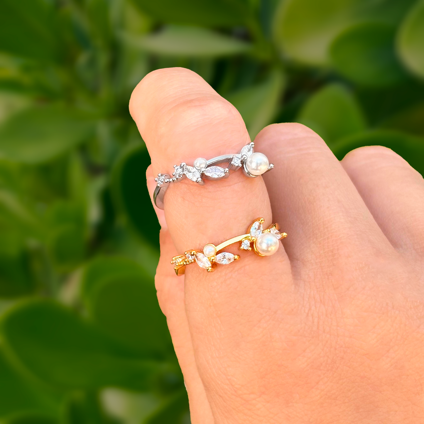 Anillo Perla Y Zirconias Ajustable Chapa de Oro