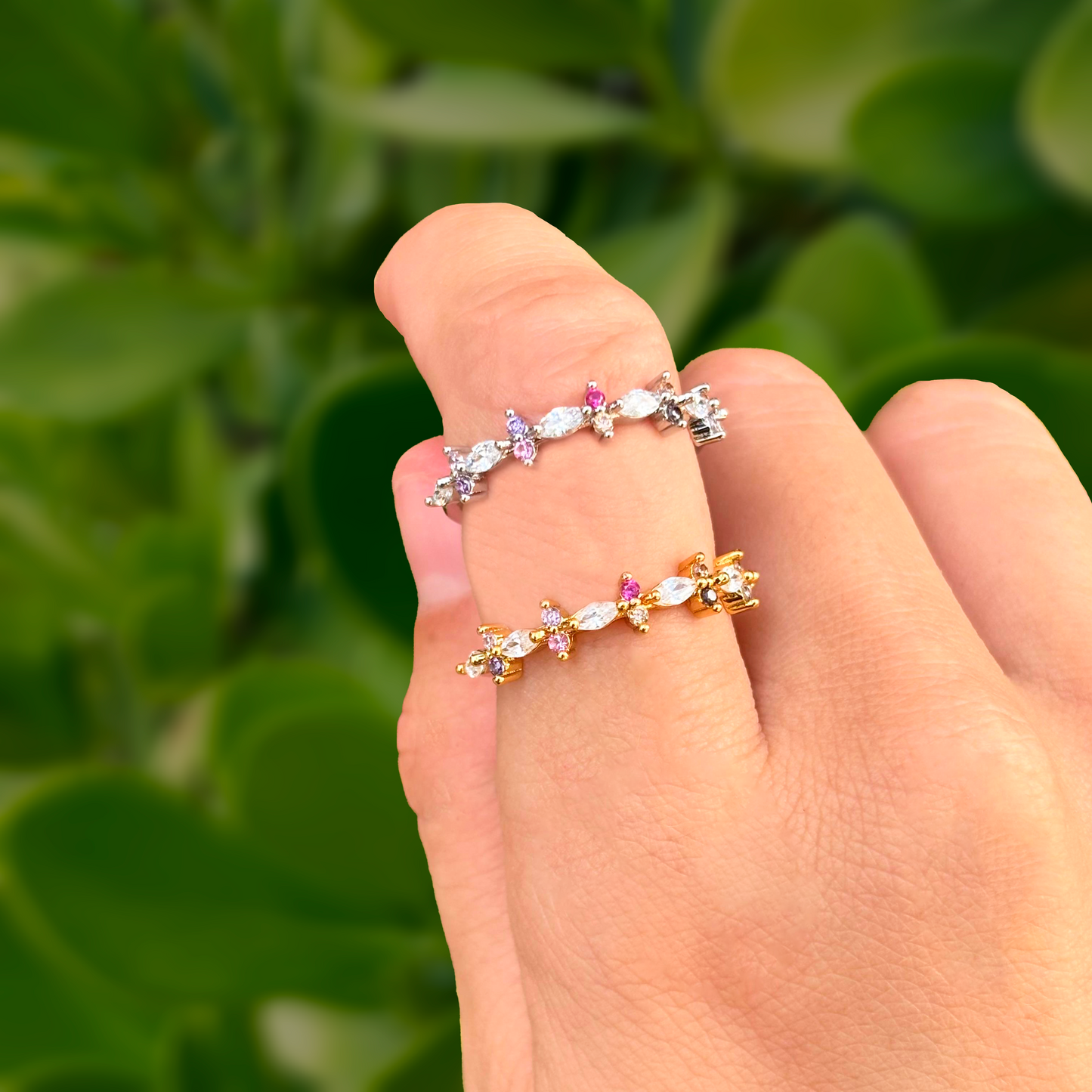 Anillo Zirconias Multicolor Ajustable Chapa de Oro