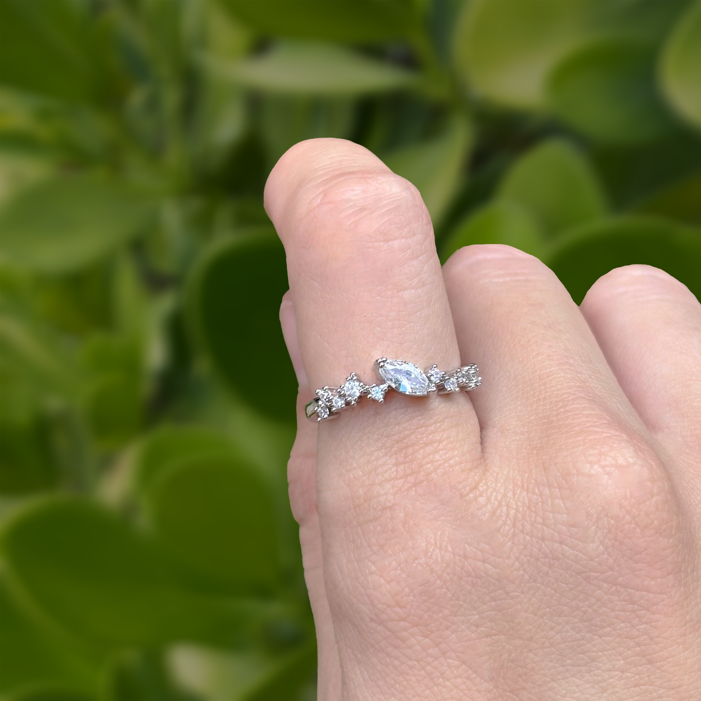 Anillo Zirconias Ajustable Chapa de Oro