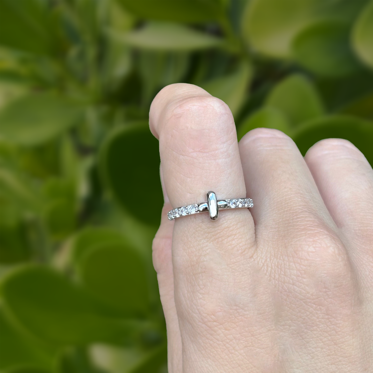 Anillo Plateado Cruz Zirconias Ajustable Chapa de Oro C652