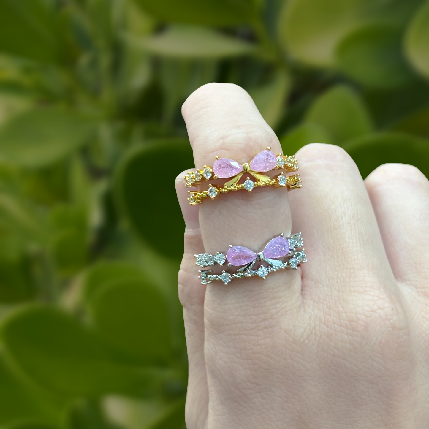 Anillo Lazo Rosa Zirconias Ajustable Chapa de Oro