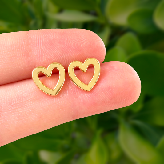 Aretes Corazón Chapa de Oro 18K Az111