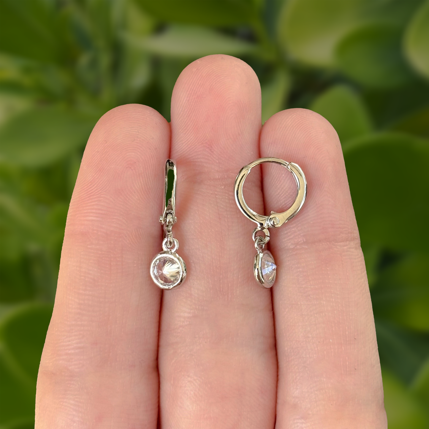 Aretes Arracada Plateada Zirconia Blanca Chapa de Oro Az199