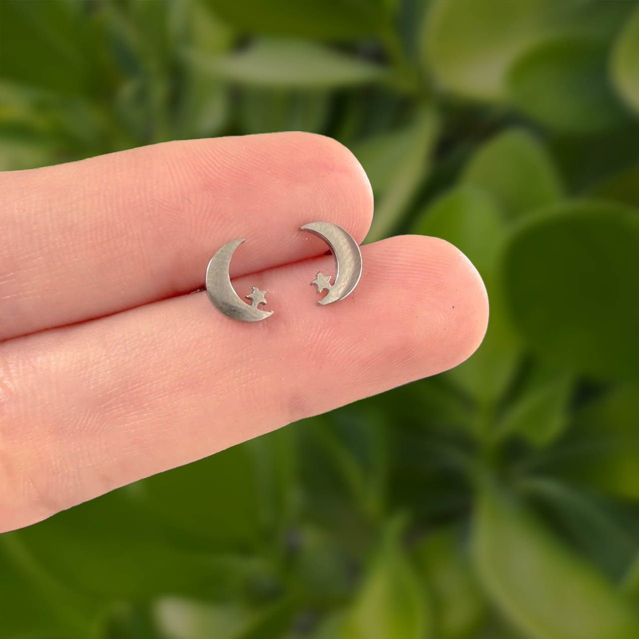 Aretes Plateados Mini Luna Estellita Acero Inoxidable 1Y2