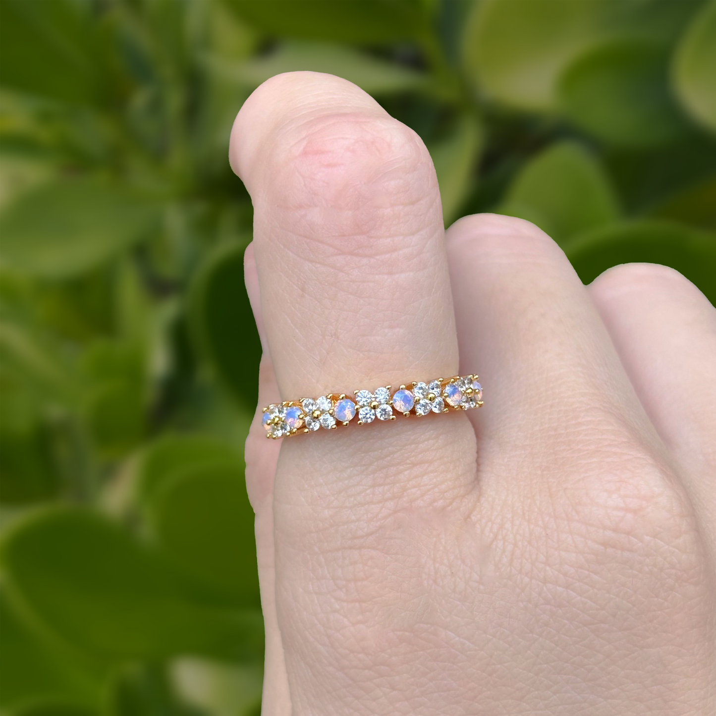 Anillo Flor con Zirconias Lila Ajustable Chapa de Oro Az98