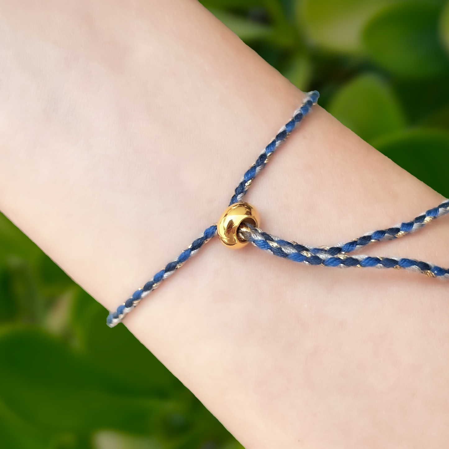 Pulsera Hilo Azul Cruz De Chapa de Oro 1G2