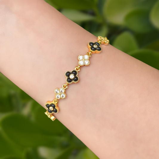 Pulsera Dorada Trébol Negro y Brillante Chapa de Oro  2P8