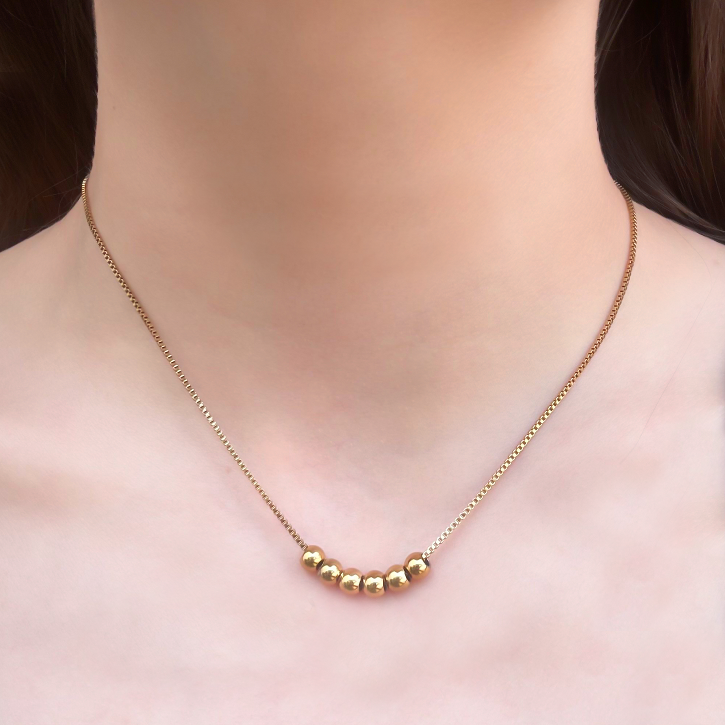 Collar Dorado Bolitas Acero Inoxidable  2B1