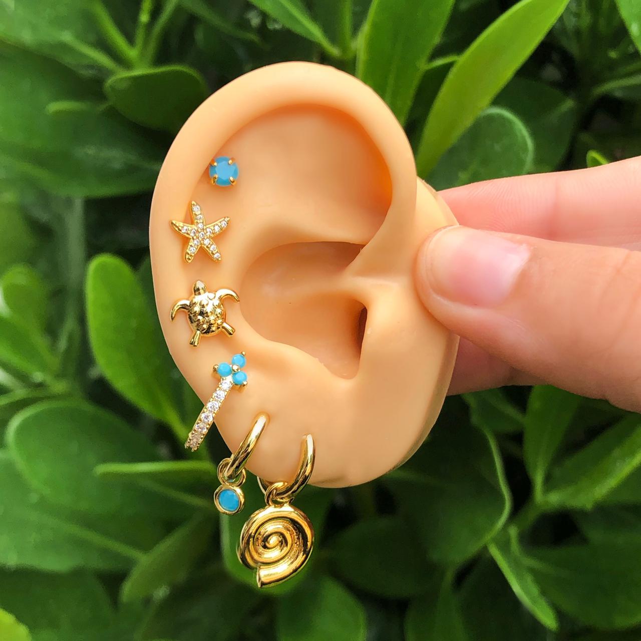 Aretes Turquesa Chapa de Oro 18K Az133