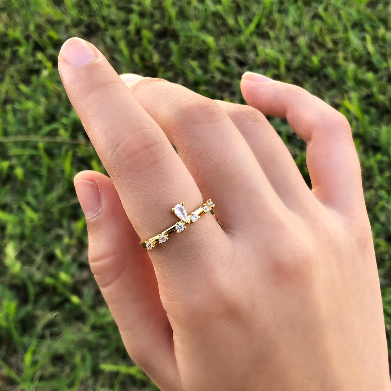 Anillo Zirconias Chapa de Oro Ajustable C667