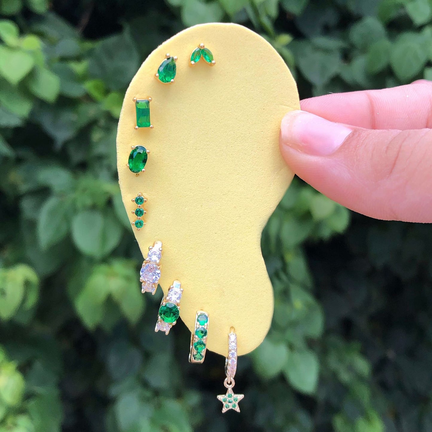 Aretes Zirconia Verde Chapa de Oro 14K R757