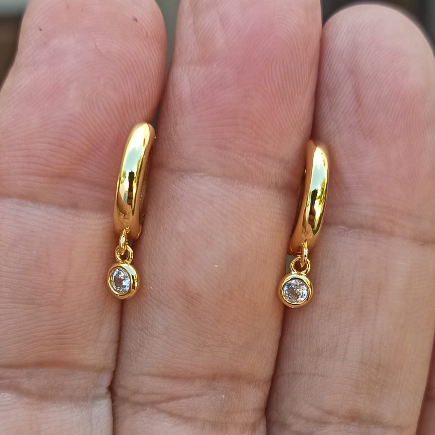 Aretes Zirconia Chapa de Oro 18K Az19