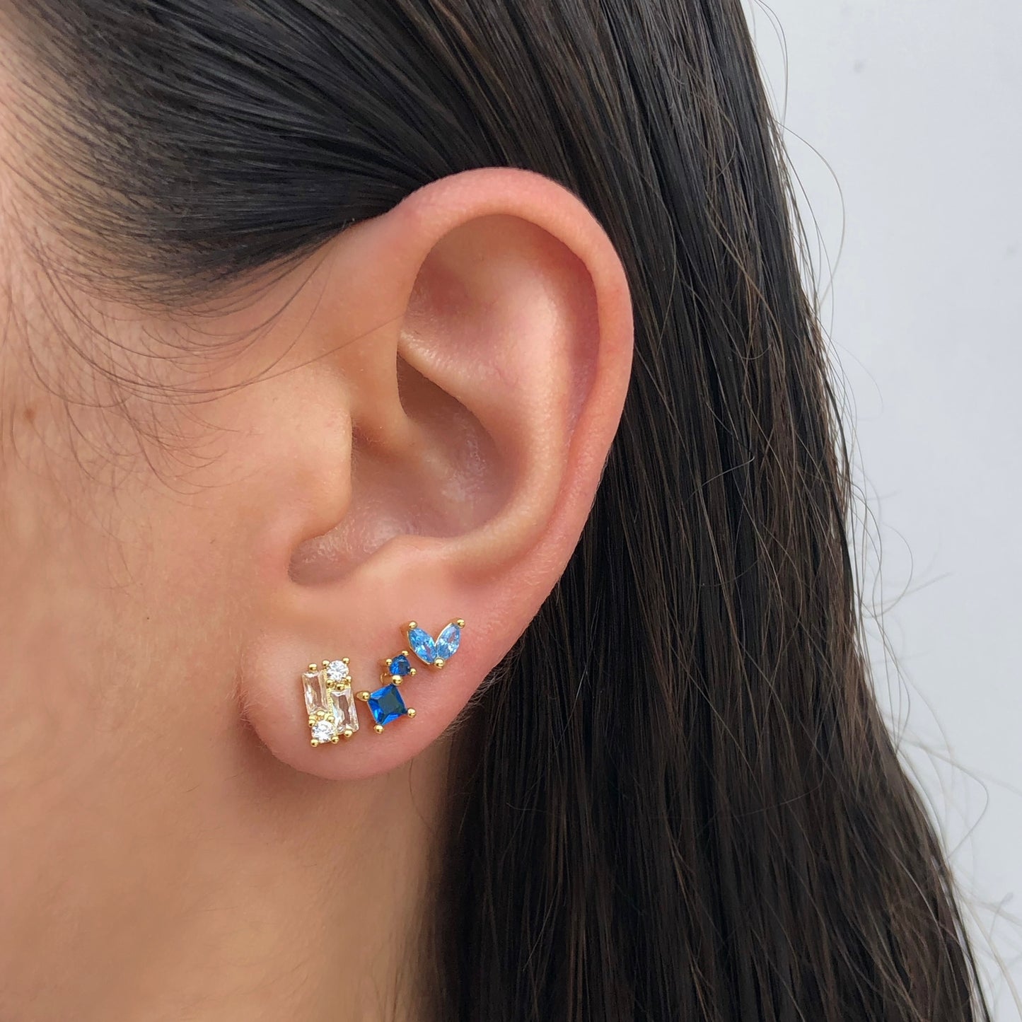 Aretes Zirconia Azul Chapa de Oro AZ81