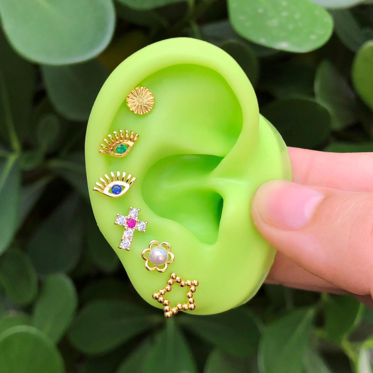 Aretes Cruz Magenta Chapa de Oro Az84