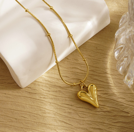 Collar Corazón Largo Delicado  Acero Inox  2D8