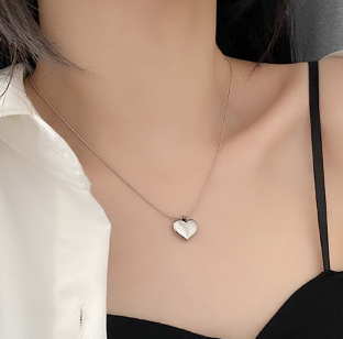 Collar Corazon Plateado Acero Inoxidable  2k5