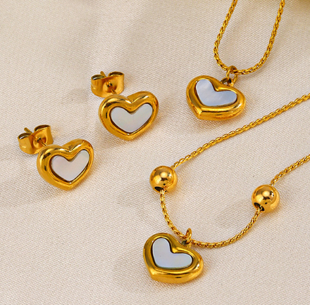 Aretes Blanco Corazon   Acero Inoxidable  1E3