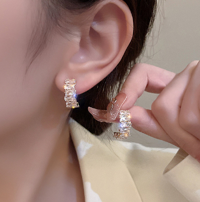 Aretes Arracada Dorada Cristales  4E31